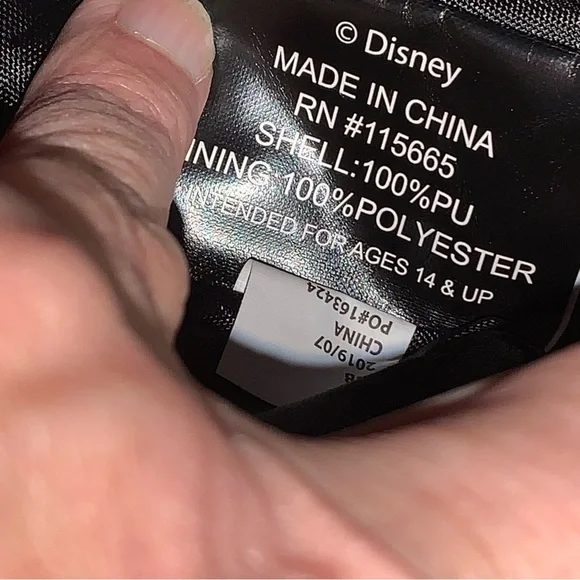 NWOT Disney Mickey Mouse Crossbody Purse Small - Picture 10 of 10